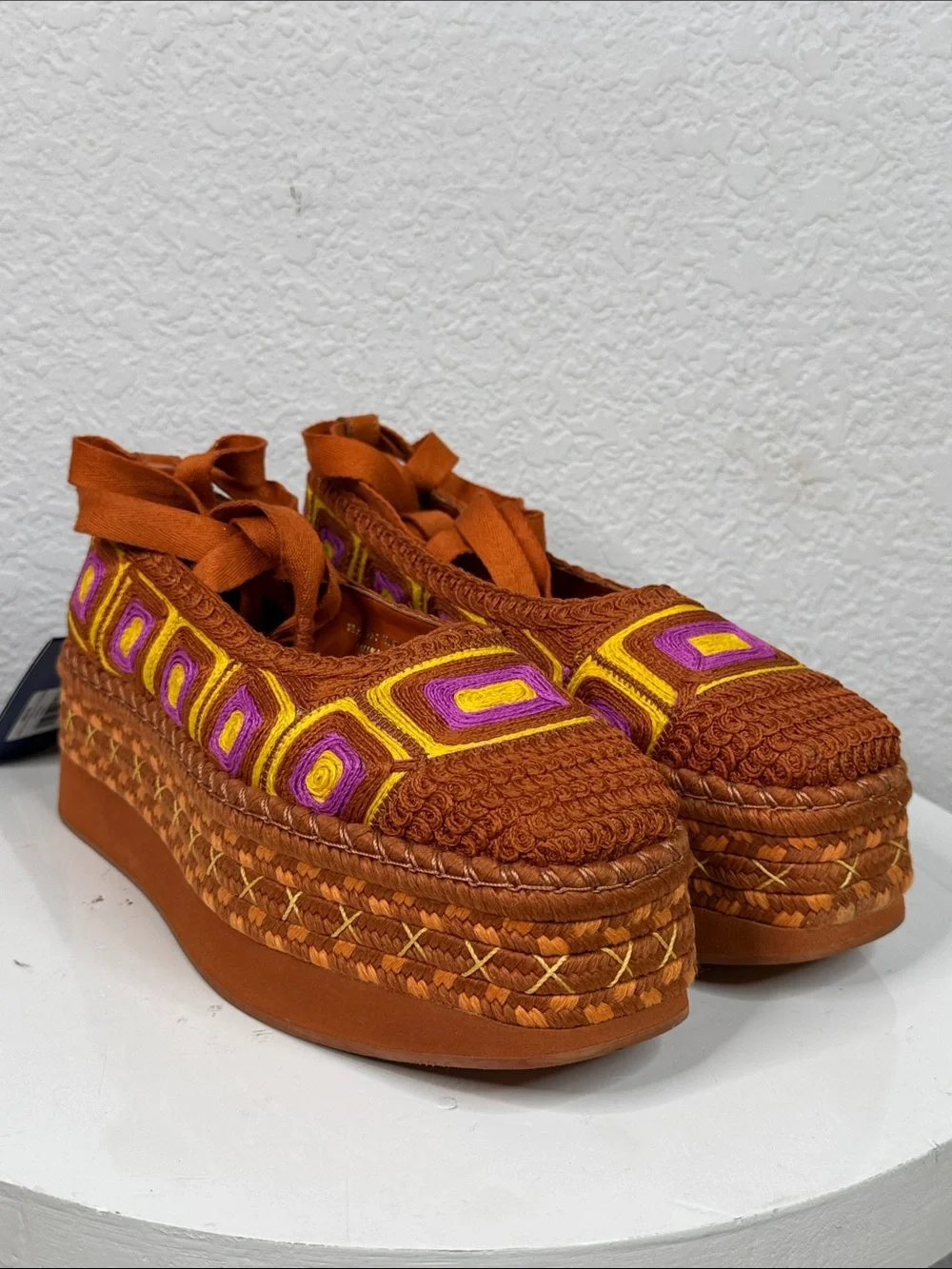 FARM RIO RUST ESPADRILLE FLATFORM EMBROIDERED LACE UP PLATFORM SHOES NWT SIZE 8
